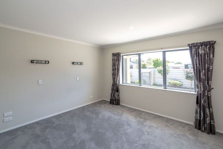 Photo of property in 12 Taylor Street, Carterton, 5713
