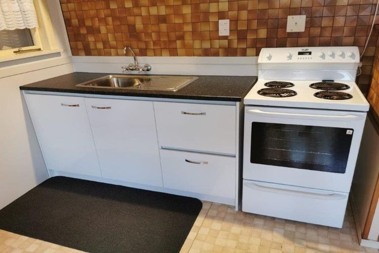 Photo of property in 102 Masters Avenue, Hillcrest, Hamilton, 3216