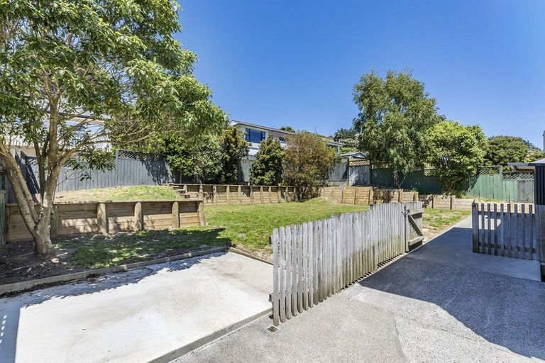 Photo of property in 45 Albatross Close, Whitby, Porirua, 5024