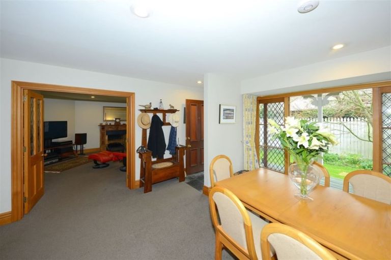 Photo of property in 1/16 Glenburn Place, Avonhead, Christchurch, 8042