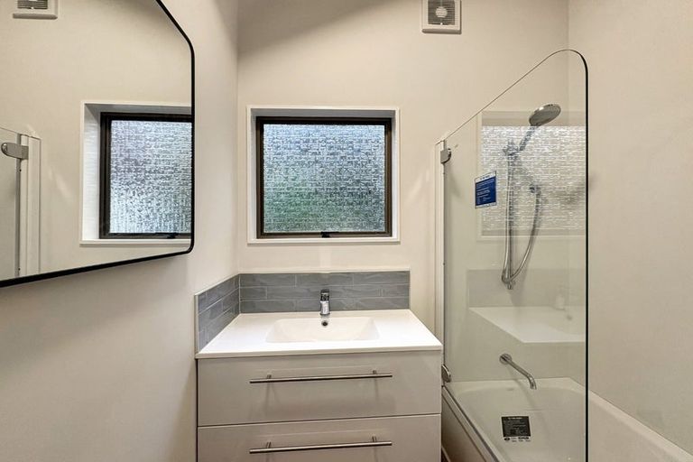 Photo of property in 24 Kent Road, Saint Johns Hill, Whanganui, 4501