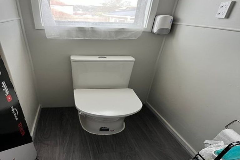 Photo of property in 26 Blanche Way, Half Moon Bay, Auckland, 2012