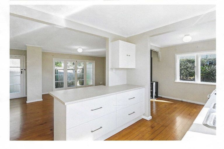 Photo of property in 30 Anaru Street, Raumati Beach, Paraparaumu, 5032