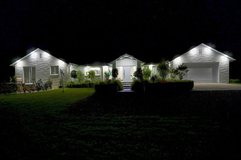 Photo of property in 27c Marshmeadow Road, Newstead, Hamilton, 3286