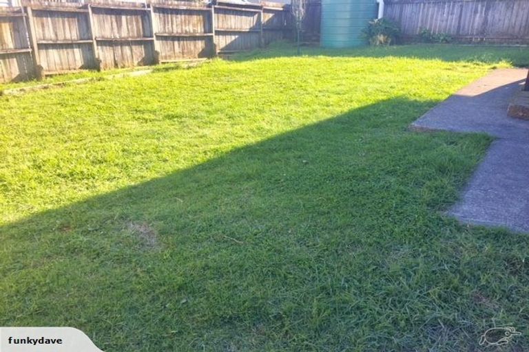 Photo of property in 44 Rimu Street, New Lynn, Auckland, 0600