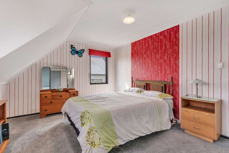 Photo of property in 26 Aquarius Drive, Kawaha Point, Rotorua, 3010