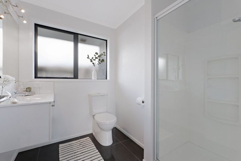 Photo of property in 5 Oka Street, Papamoa Beach, Papamoa, 3118