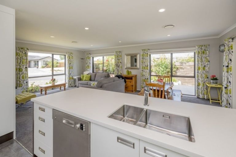 Photo of property in 40 Sue Avenue, Otaki, 5512