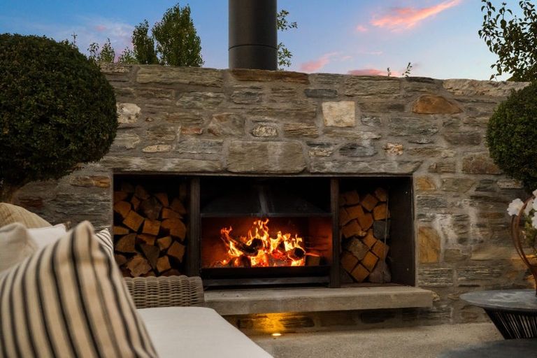 Photo of property in 24 Mountain View Drive, Wanaka, 9382