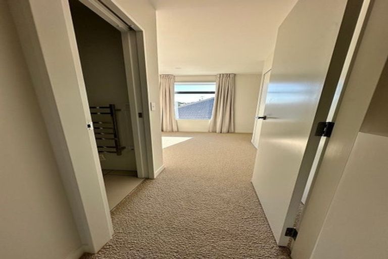 Photo of property in 2/65 Strathmore Avenue, Strathmore Park, Wellington, 6022