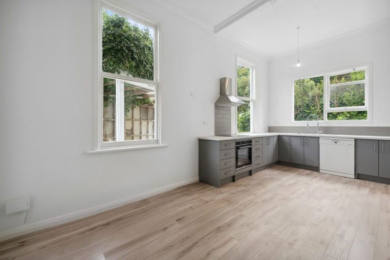 Photo of property in 2a Ferry Road, Days Bay, Lower Hutt, 5013