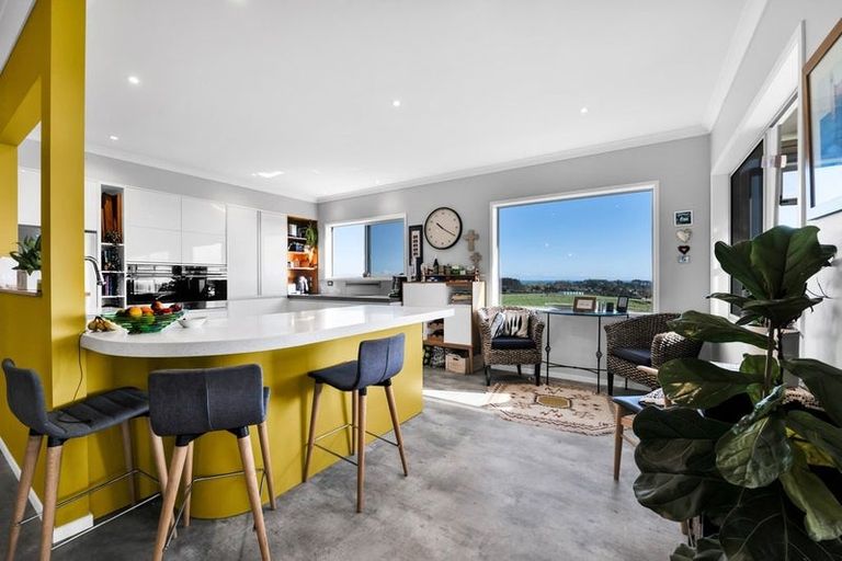 Photo of property in 51 Wilson Road, Urenui, 4375