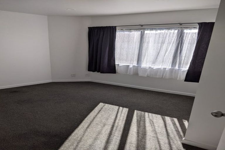 Photo of property in 1b Pollen Street, Johnsonville, Wellington, 6037