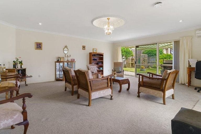 Photo of property in 122 Santa Monica Drive, Papamoa Beach, Papamoa, 3118