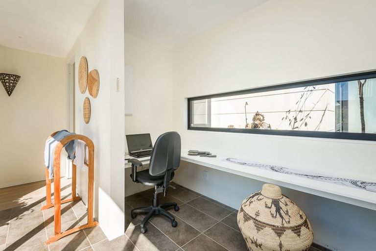 Photo of property in 3 Plumwood Lane, Cashmere, Christchurch, 8022