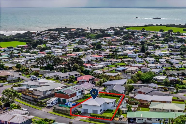 Photo of property in 13 Melrose Street, Spotswood, New Plymouth, 4310