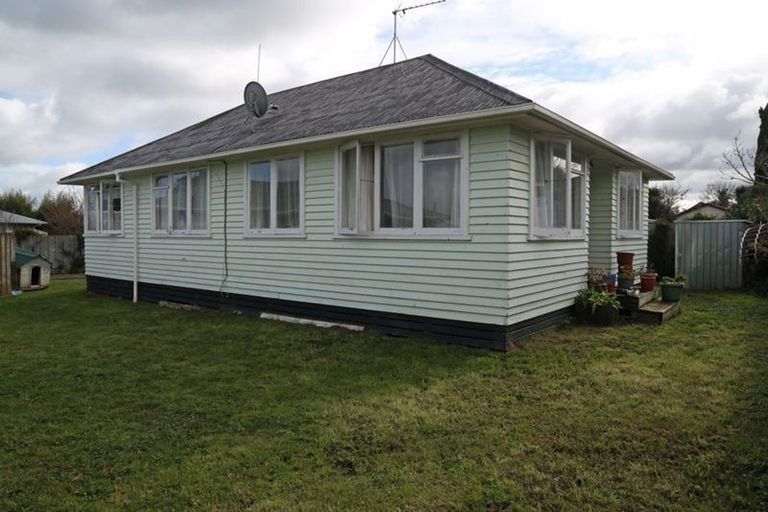 Photo of property in 7a Butler Place, Fairfield, Hamilton, 3214