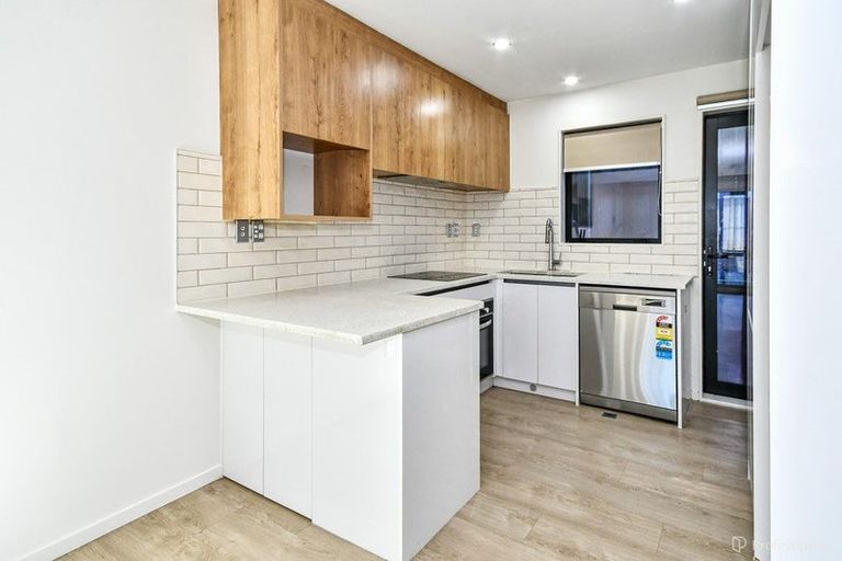 Photo of property in 164b Mahia Road, Wattle Downs, Auckland, 2103