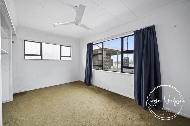Photo of property in 109 Hurndall Street East, Maungaturoto, 0520