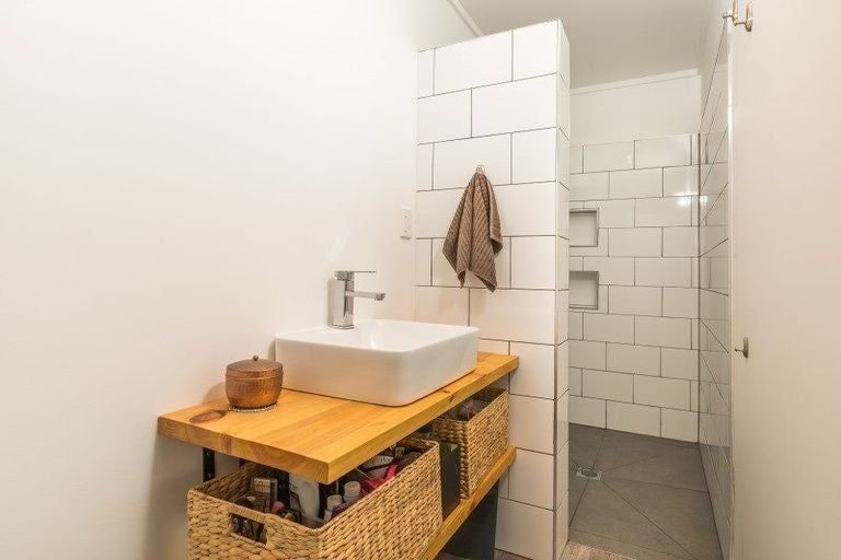 Photo of property in 19 Ngarimu Street, Havelock North, 4130