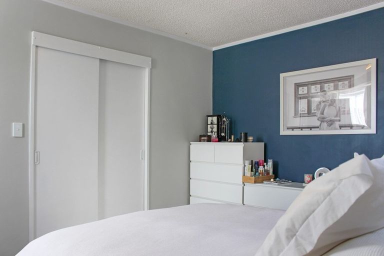 Photo of property in 8/2 Burdendale Grove, Churton Park, Wellington, 6037