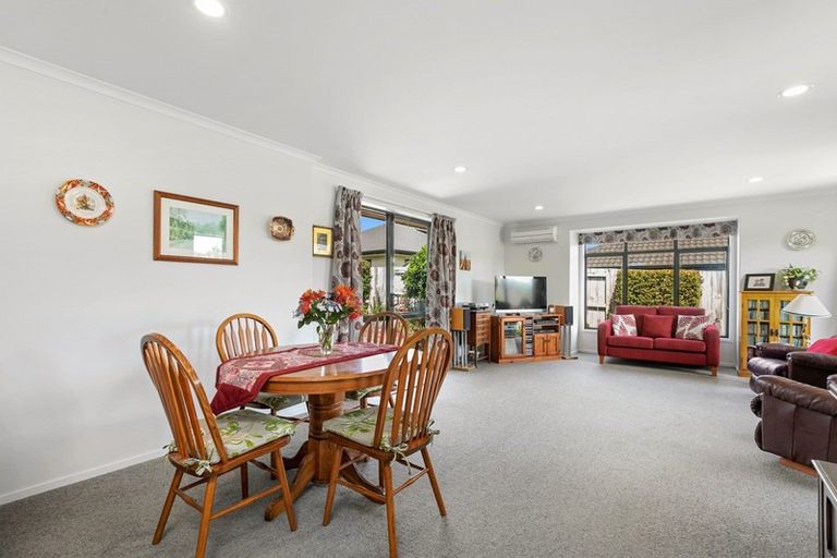 Photo of property in 111 Sterling Gate Drive, Bethlehem, Tauranga, 3110