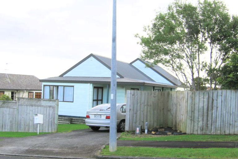 Photo of property in 5 Seaglen Place, Botany Downs, Auckland, 2010