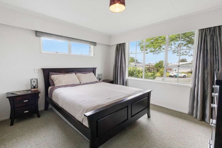 Photo of property in 31 Browning Crescent, Owhata, Rotorua, 3010