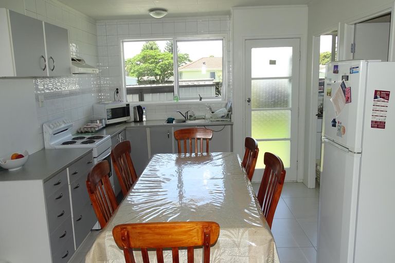 Photo of property in 9 Arnwood Street, Manurewa, Auckland, 2102