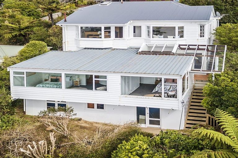 Photo of property in 14 Highbury Crescent, Highbury, Wellington, 6012