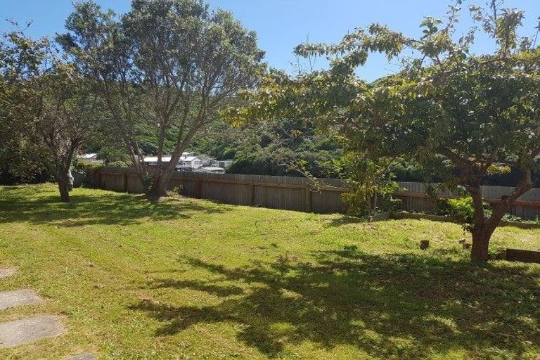 Photo of property in 138 Rangituhi Crescent, Takapuwahia, Porirua, 5022