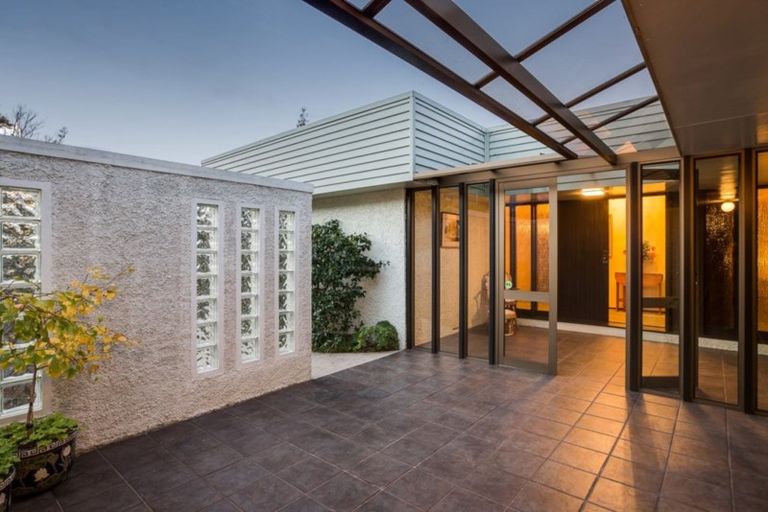 Photo of property in 18 Bangor Terrace, Kew, Dunedin, 9012