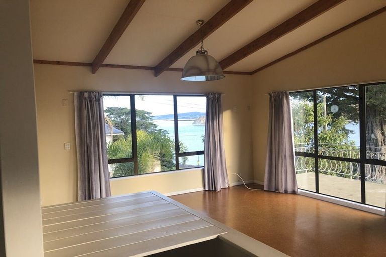Photo of property in 16 Cliff Street, Onerahi, Whangarei, 0110