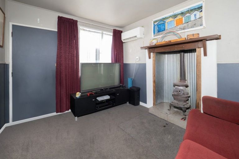 Photo of property in 81 Mcmurdo Street, Tinwald, Ashburton, 7700