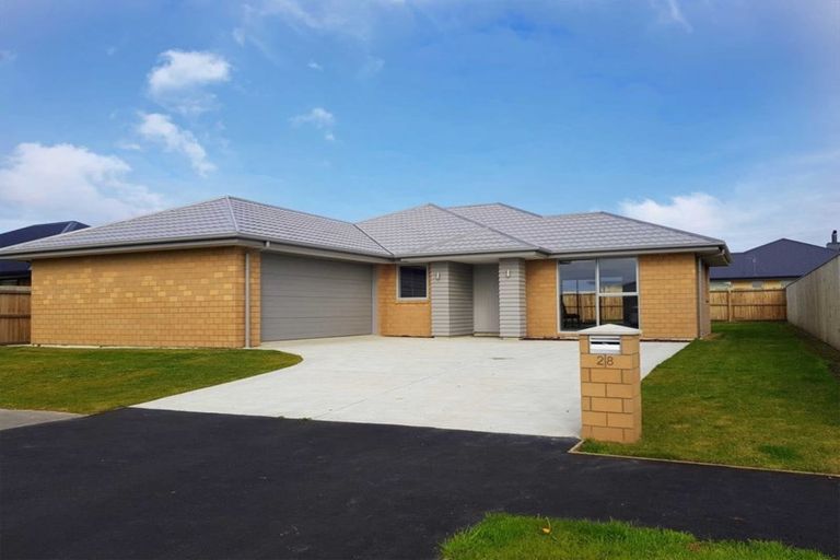 Photo of property in 28 Bradbury Avenue, Rolleston, 7614