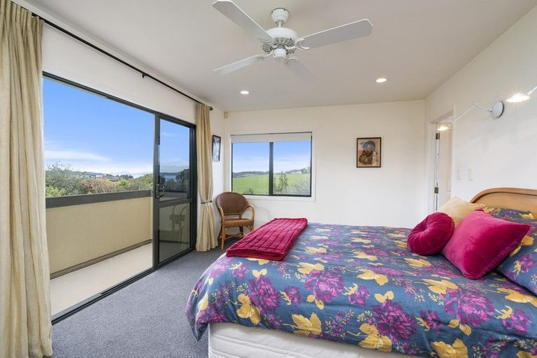 Photo of property in 28 Skudders Beach Road, Kerikeri, 0294