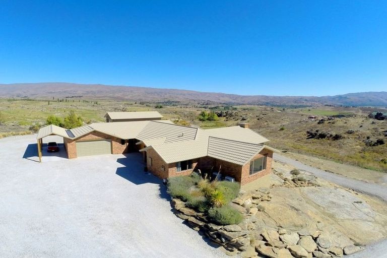 Photo of property in 20 Old Golf Course Road, Bridge Hill, Alexandra, 9320