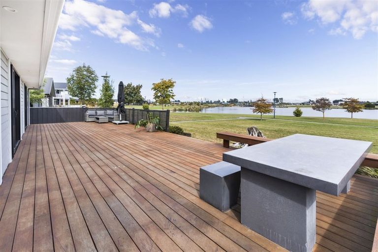 Photo of property in 37 The Esplanade, Pegasus, 7612