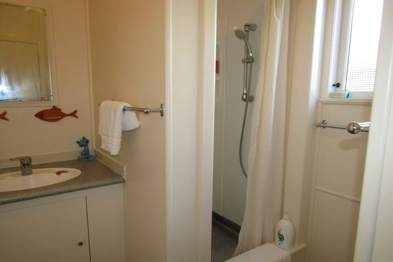 Photo of property in 30 Nisbet Terrace, Kinloch, Taupo, 3377