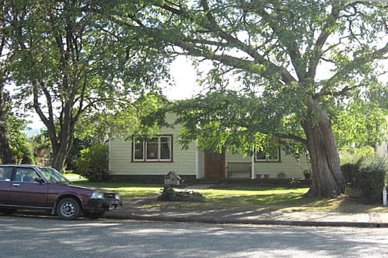 Photo of property in 110 Shearman Street, Waimate, 7924
