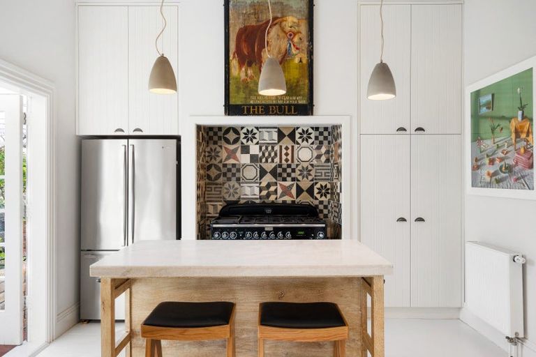 Photo of property in 15 Colenso Avenue, Hospital Hill, Napier, 4110