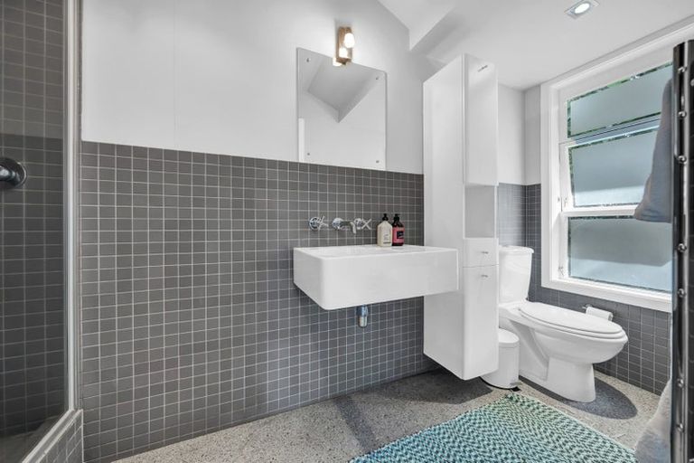 Photo of property in 23 Cheltenham Road, Devonport, Auckland, 0624