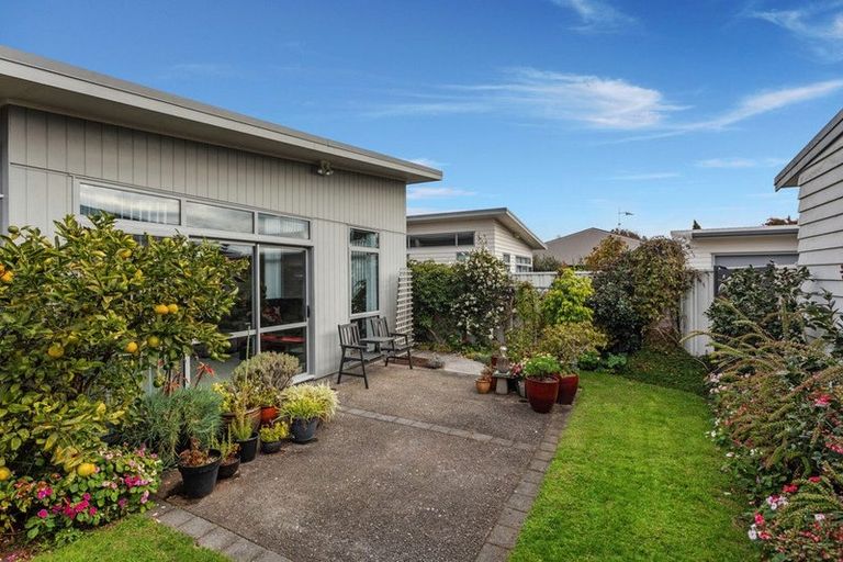 Photo of property in 2/18 Victoria Avenue, Whakatane, 3120