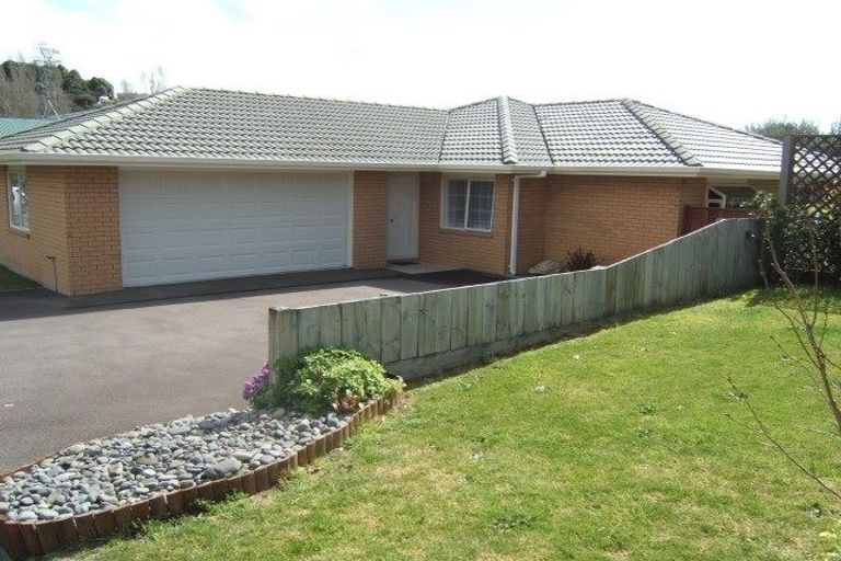 Photo of property in 16 Eclipse Terrace, Welcome Bay, Tauranga, 3112