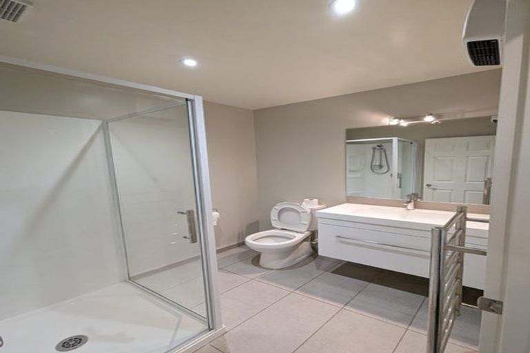 Photo of property in 6 Somerville Crescent, Aidanfield, Christchurch, 8025