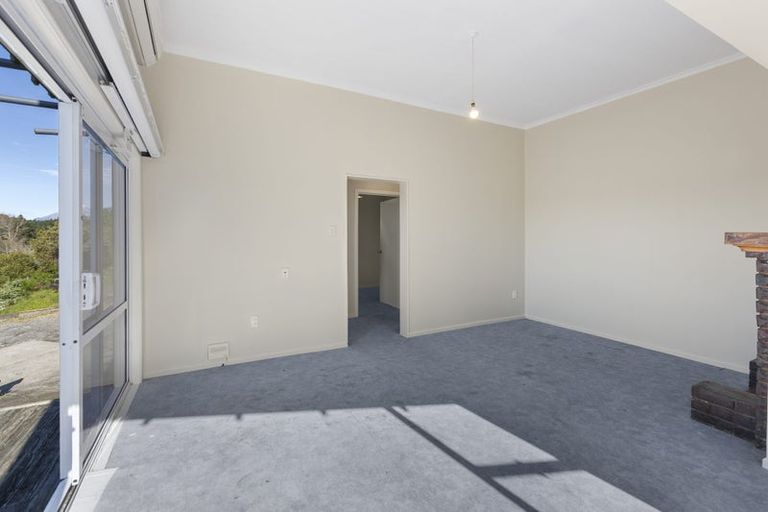 Photo of property in 32 Ngamotu Road, Moturoa, New Plymouth, 4310