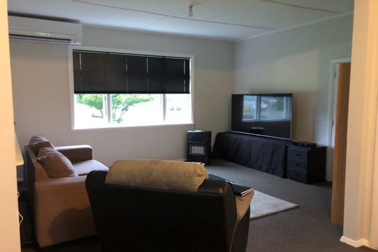 Photo of property in 32 Grey Street, Marton, 4710