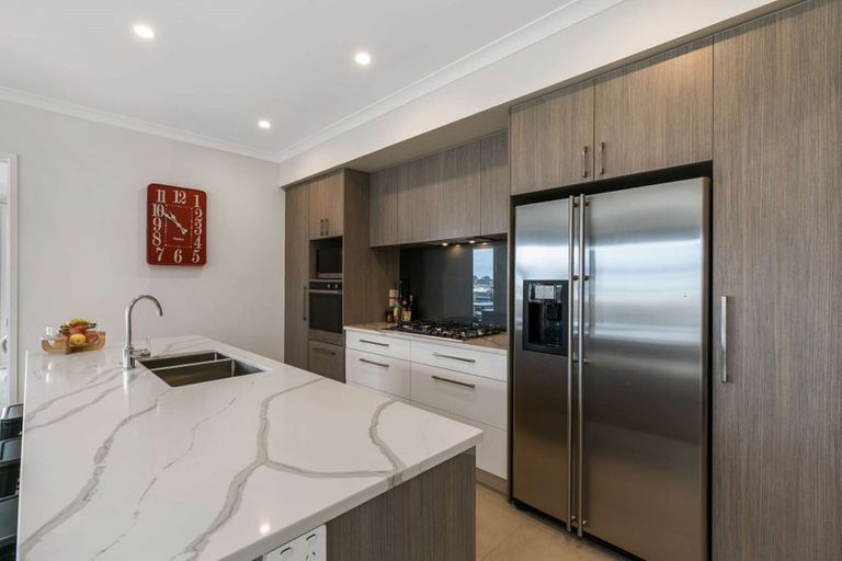 Photo of property in 24 Manuel Road, Silverdale, 0932