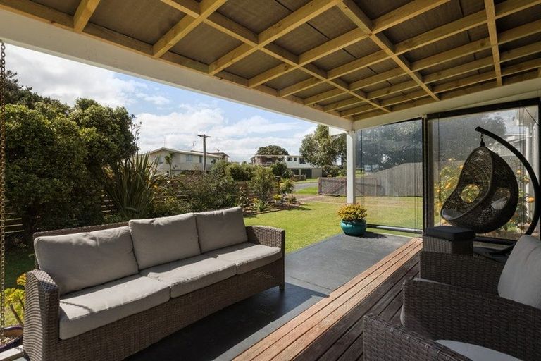 Photo of property in 5 Waiiti Avenue, Waihi Beach, 3611