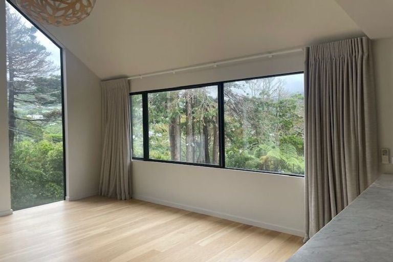 Photo of property in 149 Wadestown Road, Wadestown, Wellington, 6012